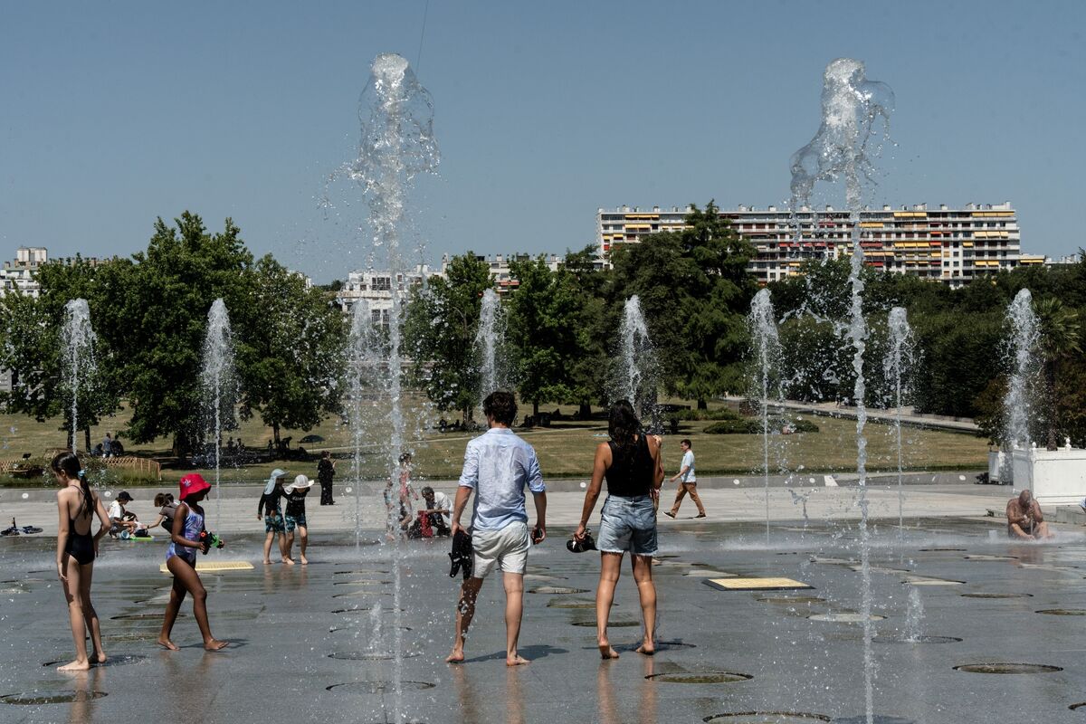 Europe’s Climate Change Resolve Faces Test as 2040 Emissions Goal Unveiled