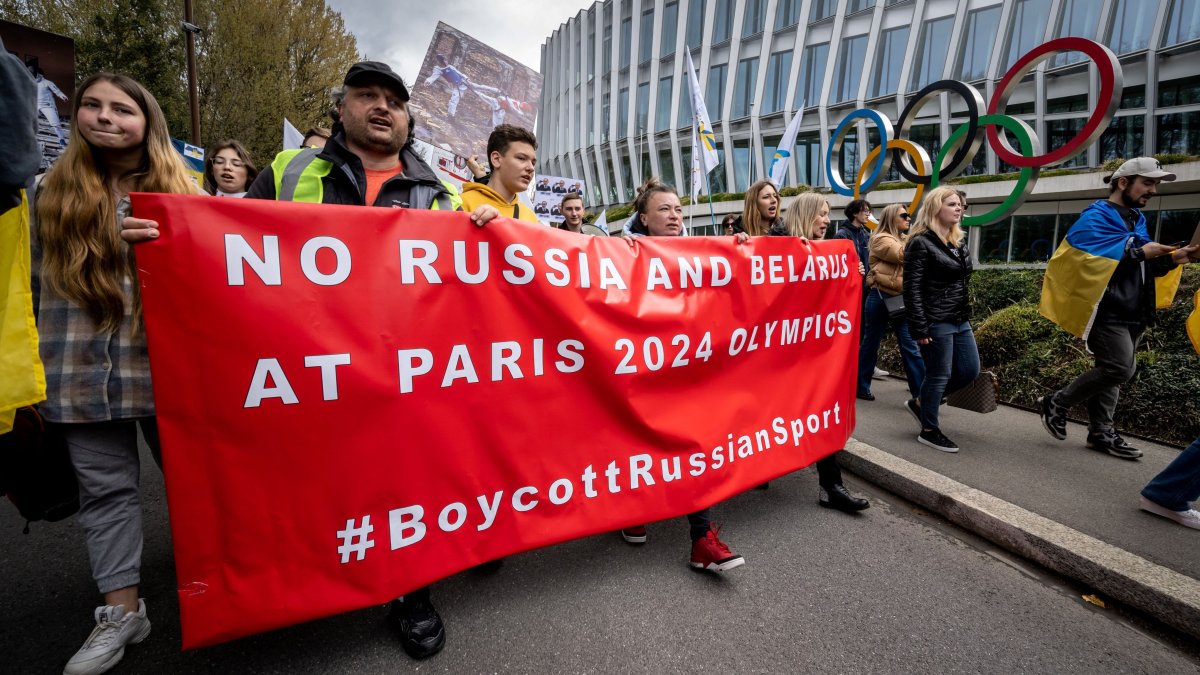 Ukraine Bars National Sports Teams From International Events With Russians – NBC Los Angeles
