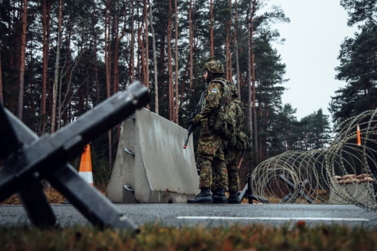 NATO chief urges rapid industrial mobilization