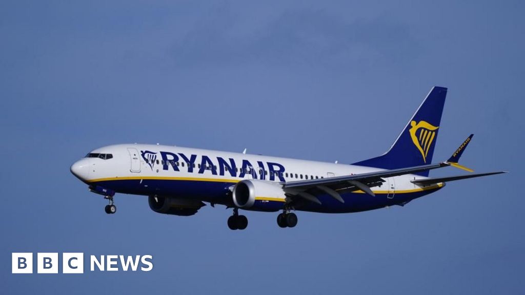 Ryanair cancels flights for 30,000 passengers due to French strike