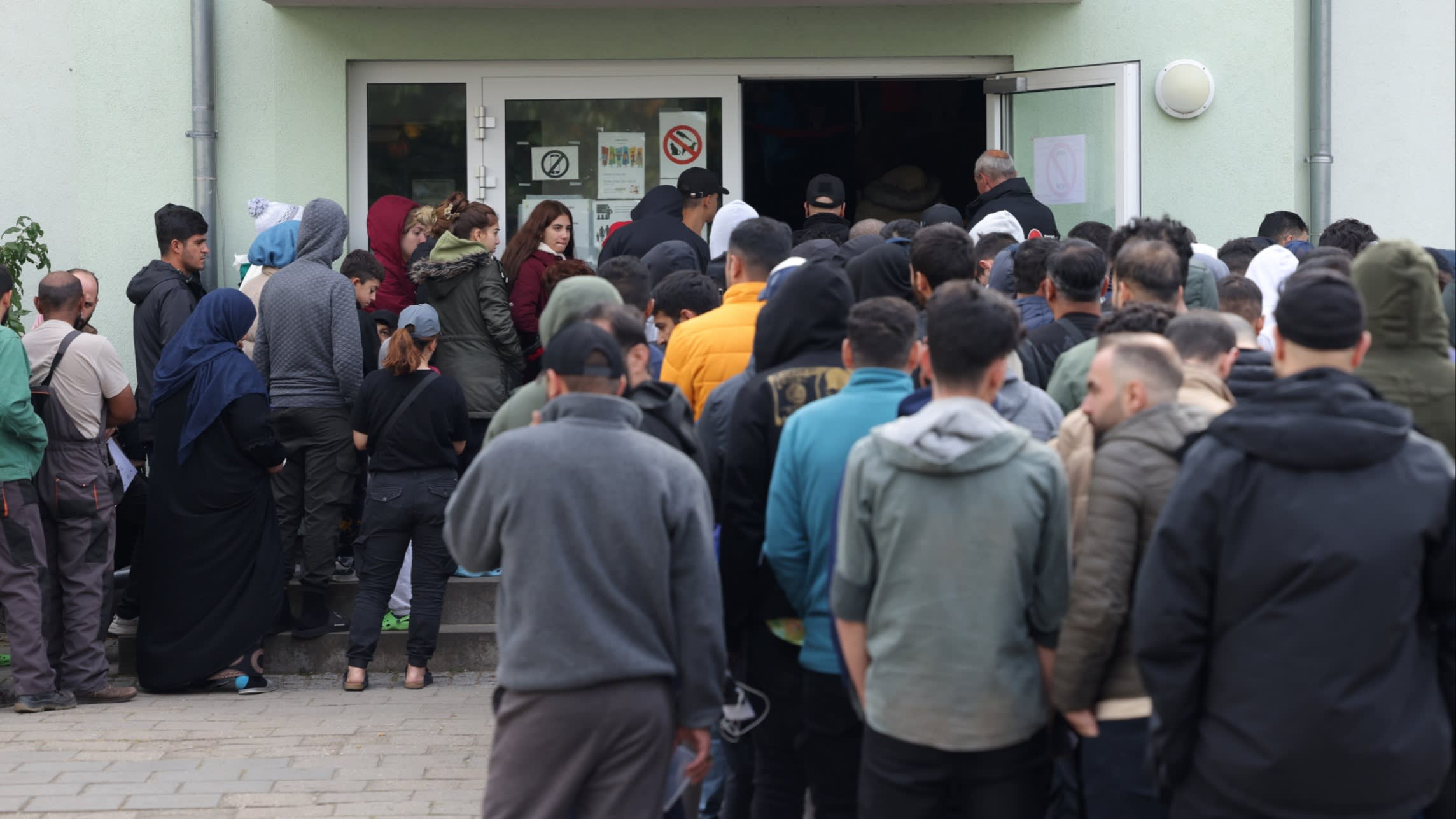 Germany seeks deal with Taliban to deport Afghan migrants – Financial Times