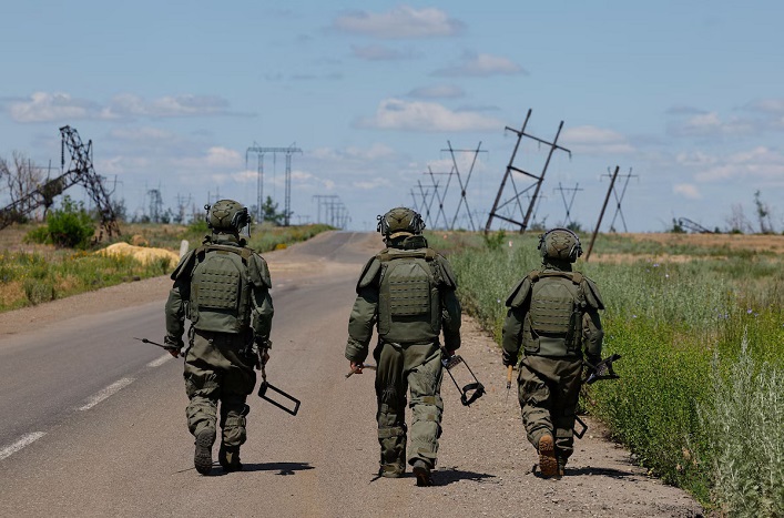 Russia pushes deeper into Ukraine as the world is distracted by the Middle East, allowing Russian troops to make the most  territorial gains in 18 months.