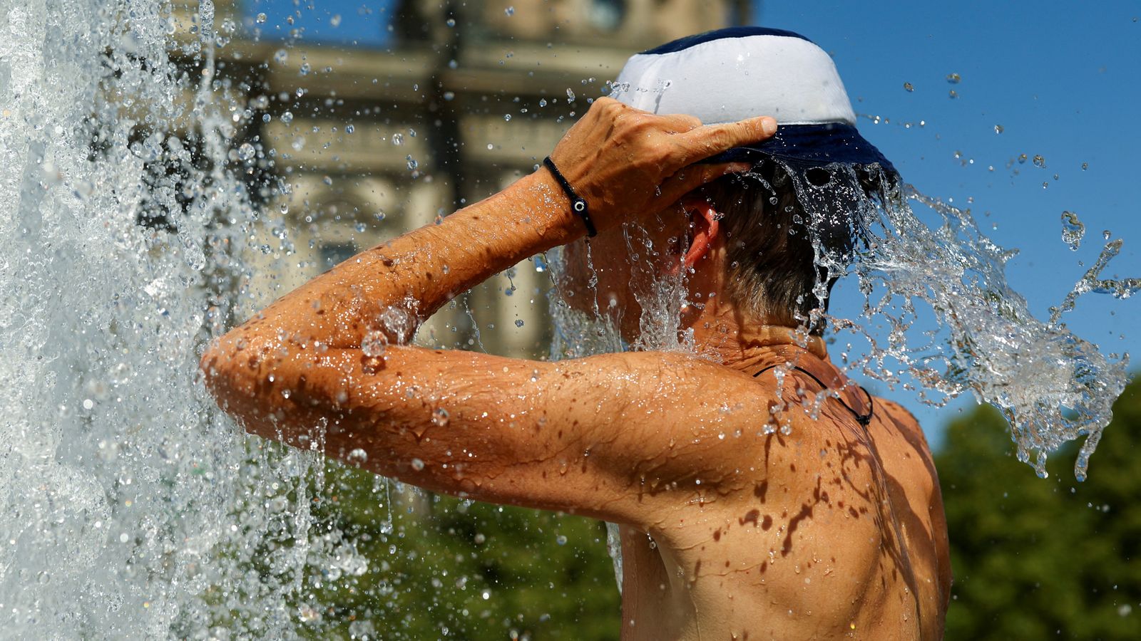 ‘Silent killer’ heatwave thought to have left at least 9 dead in Europe | Science, Climate & Tech News