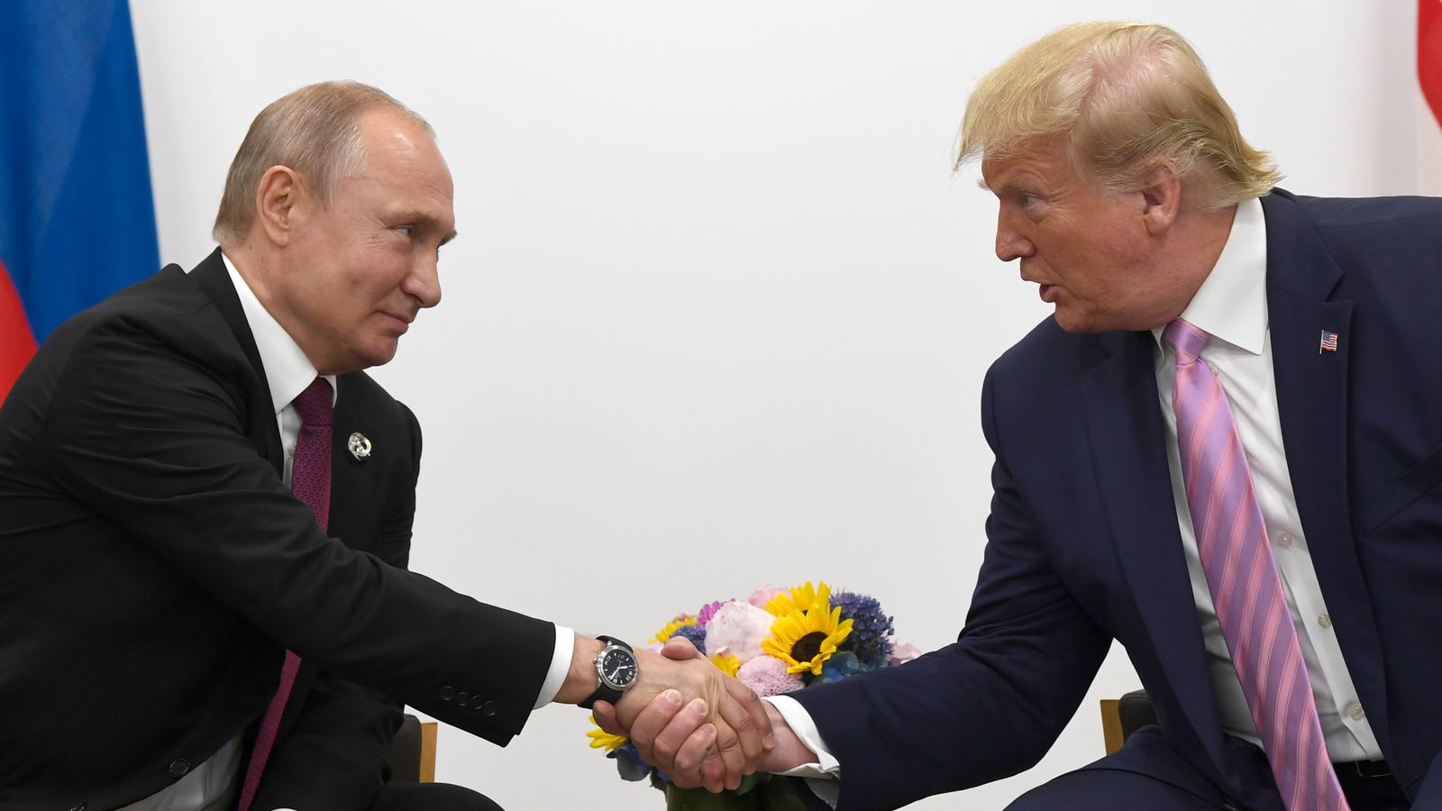 Ukraine war latest: Kremlin not ruling out Putin-Trump meeting in China – as Kyiv hit by overnight strikes | World News