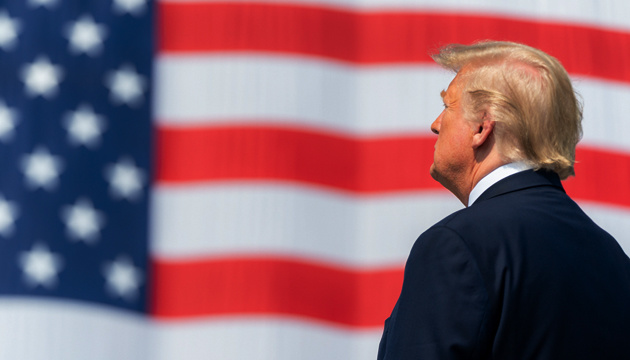 Trump says he ordered nuclear submarine deployment to protect Americans