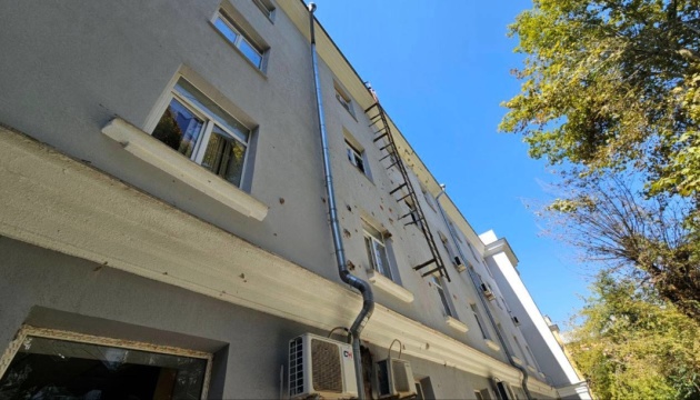 Civilian infrastructure damaged as Russians shell central Kherson