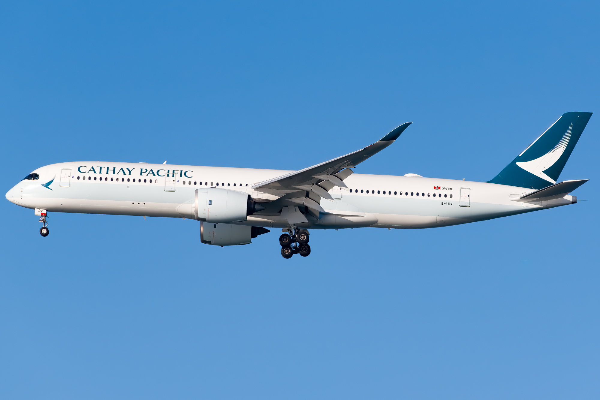 Cathay Pacific Returns to Brussels, Expands Europe Network