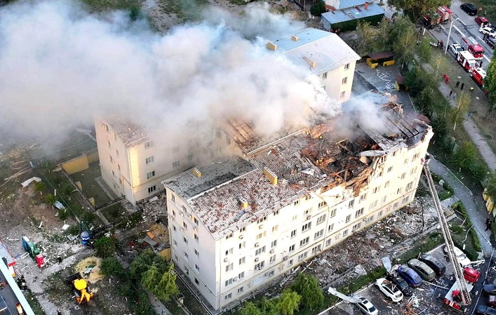 Russia is preparing to seize the entire Zaporizhzhia region and carried out deadly strikes on the day of the Trump-Zelenskyy talks.