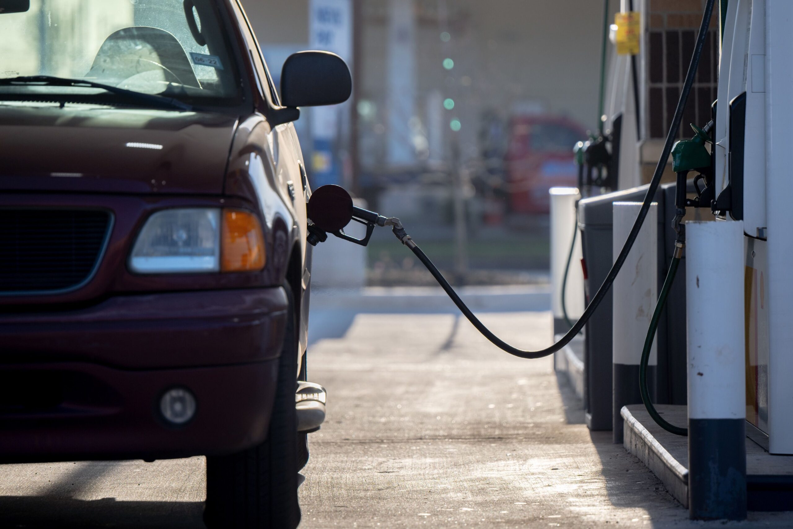 Can Russia Weather a Fuel Crisis Caused by Ukrainian Drone Attacks?