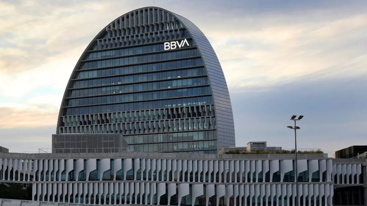 BBVA’s improved takeover bid for Banco Sabadell approved by regulator