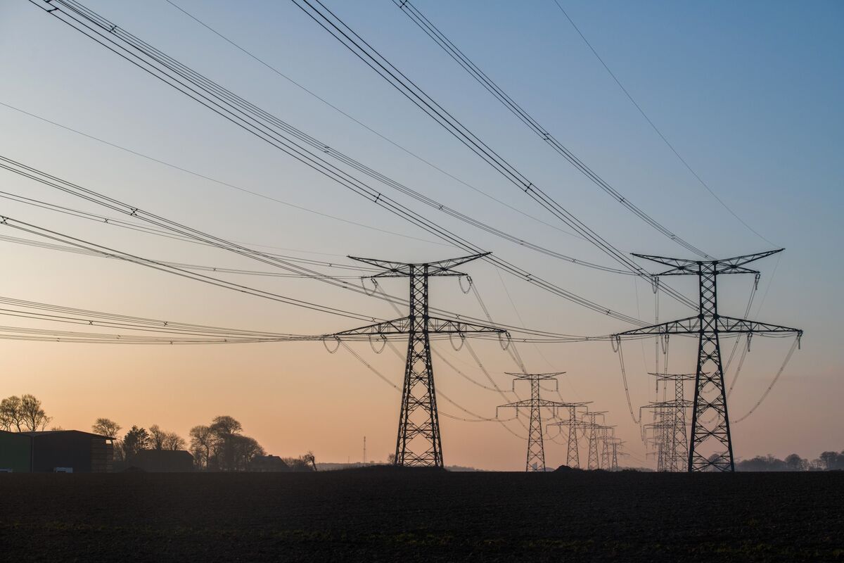 Goldman Sees Europe Power-Supply Risks as Demand Growth Returns