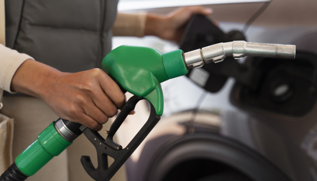 Russians admit fuel shortage in temporarily occupied territory of Kherson region