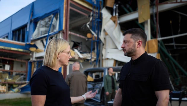 Zelensky visited Flextronics factory in Mukachevo