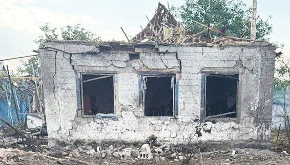 One killed, three injured as Russian forces launch 582 attacks on Zaporizhzhia region over past day