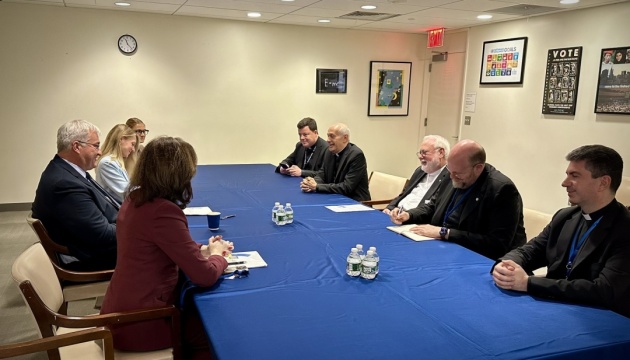 Ukraine’s FM, Vatican Secretary discuss release of POWs, children abducted by Russia