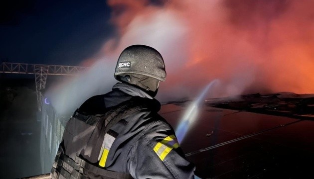 Russians attack Nizhyn district of Chernihiv region with drones, causing fires