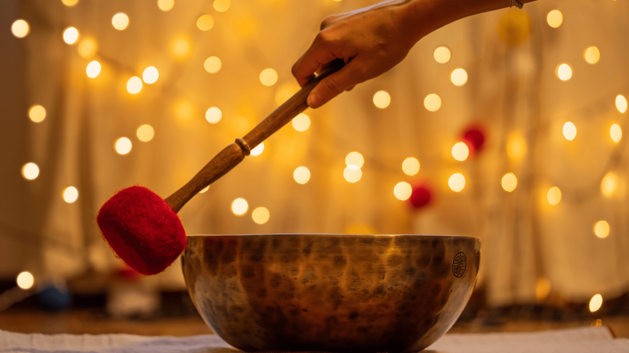 I tried a sound bath to see if it actually made me calmer