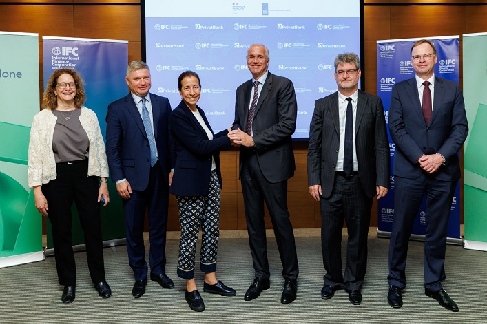 Ukraine’s state bank has signed two agreements with the IFC worth $120M to support businesses.