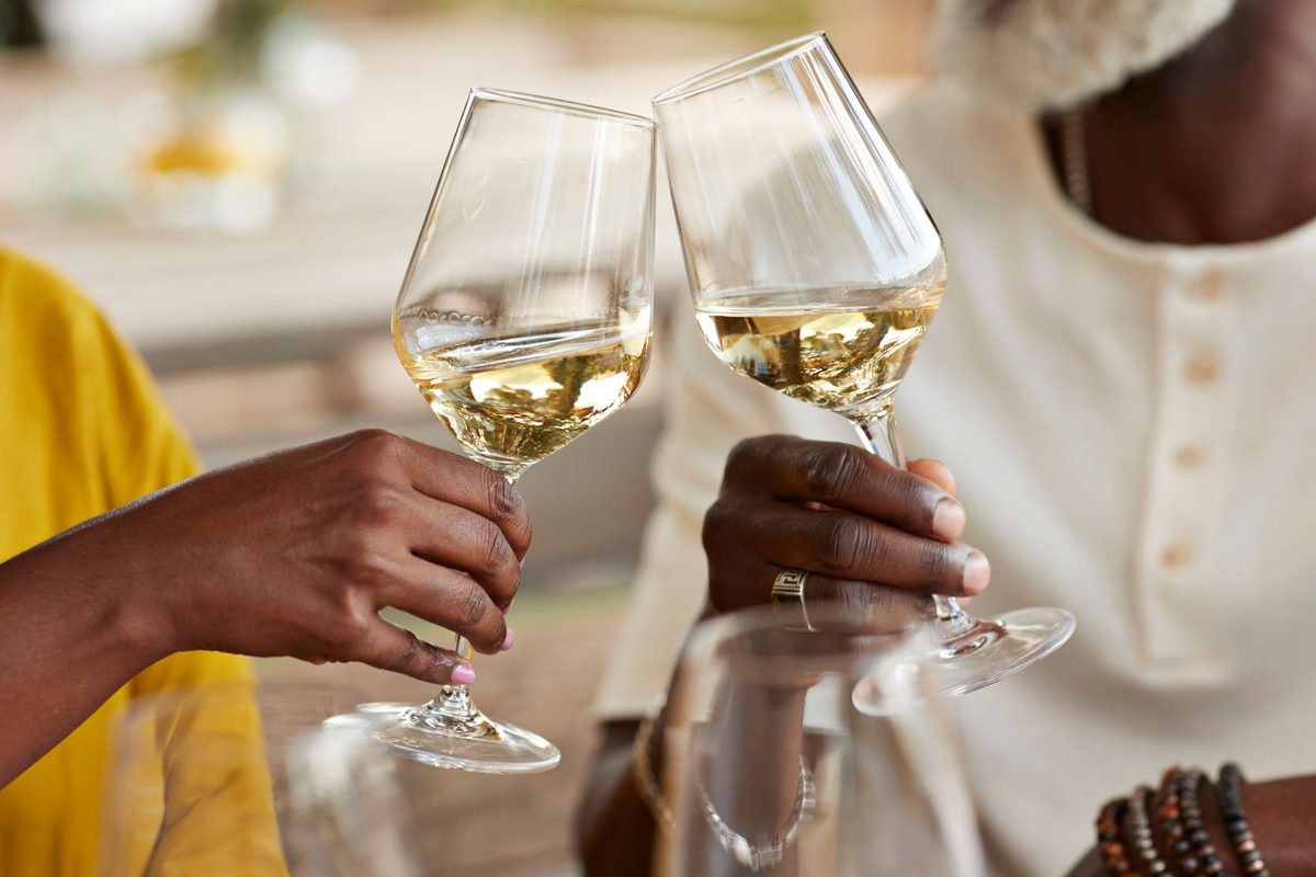 I swapped booze for a drink that tricks your brain into feeling tipsy. Here’s what happened