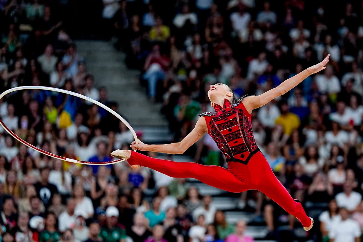 Taisiia Onofriichuk delivers ‘Thriller’ hoop routine despite moving training during attacks in Ukraine