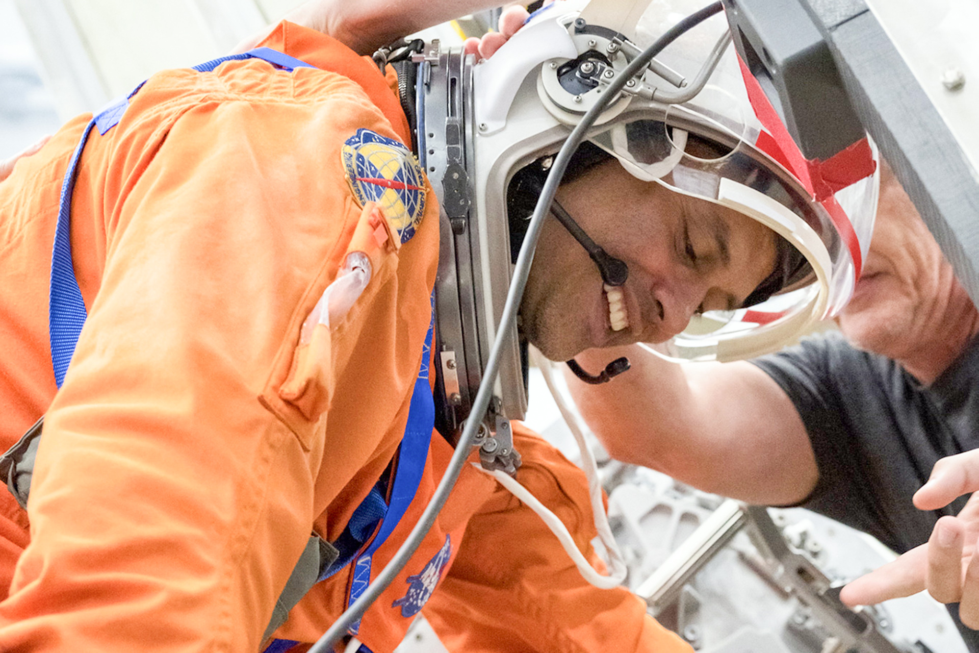 How an astronaut calculates risk — Harvard Gazette