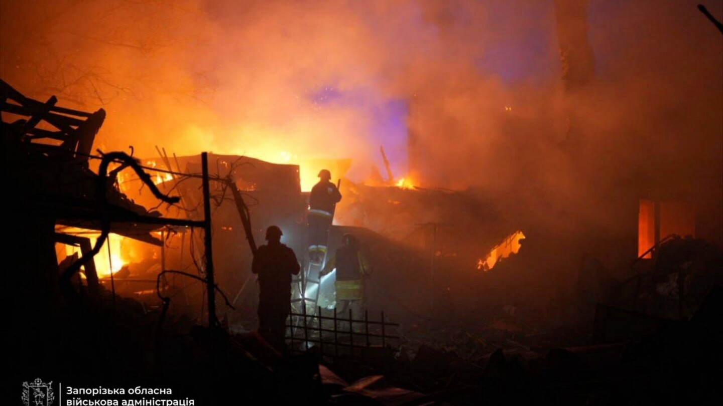 Zelenskyy calls for a European air defense system as Russia strikes Ukrainian city