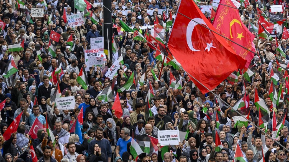 Mass protests from Amsterdam to Istanbul denounce Israel’s Gaza genocide | Israel-Palestine conflict News