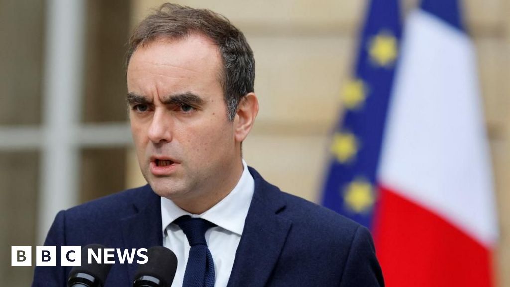 Crunch day in French crisis as outgoing PM Lecornu tries to avert new elections