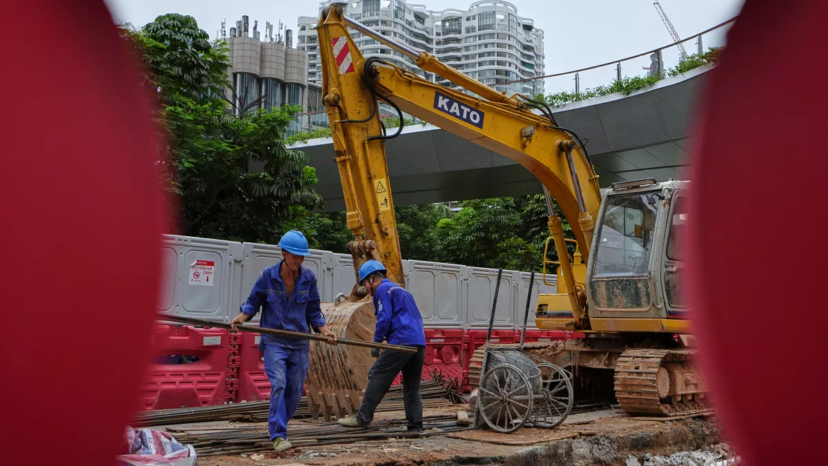 China’s economy grows at slowest pace in a year amid US trade war