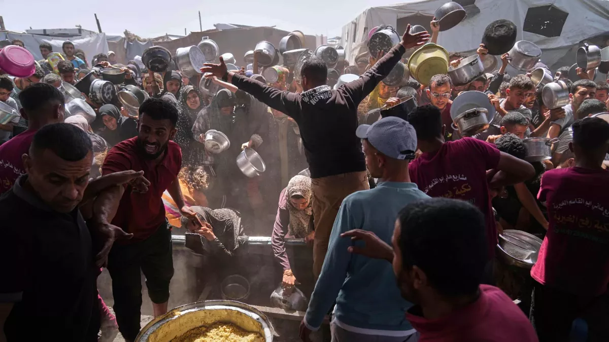 European Commission calls on Israel to lift restrictions on aid deliveries to Gaza