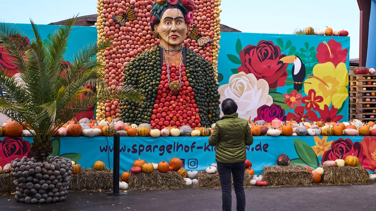 Video. Pumpkins take centre stage at Germany’s biggest autumn festival