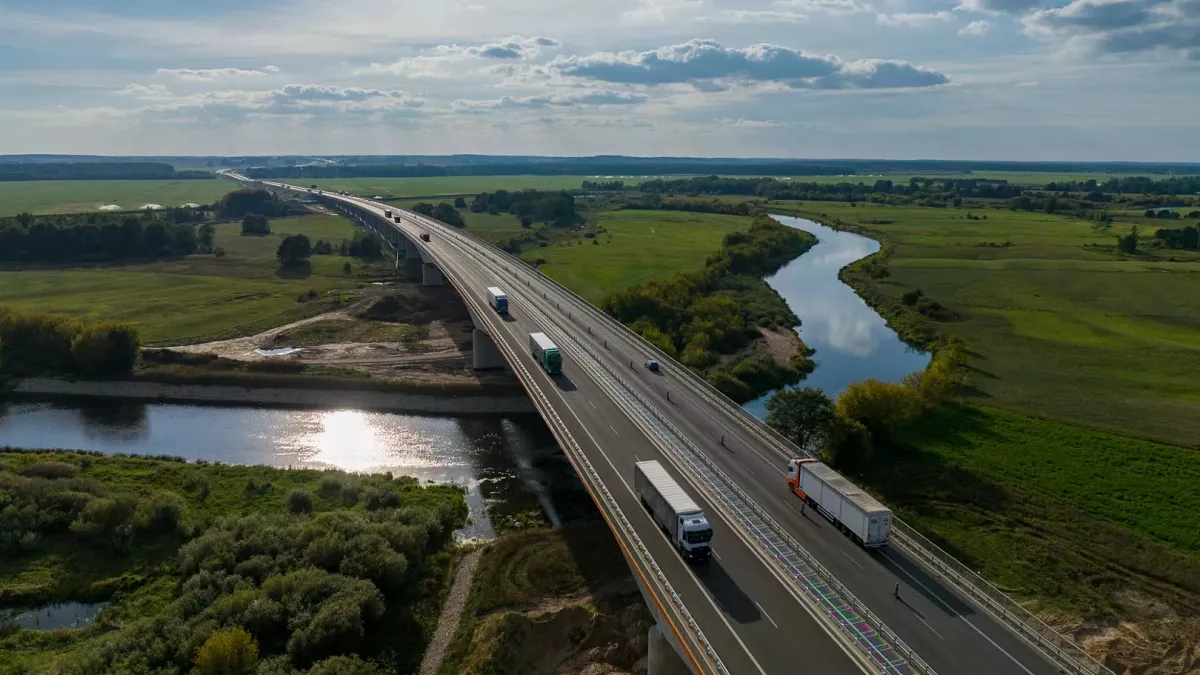 New road linking Baltic states to Poland opens at time of tensions with Russia