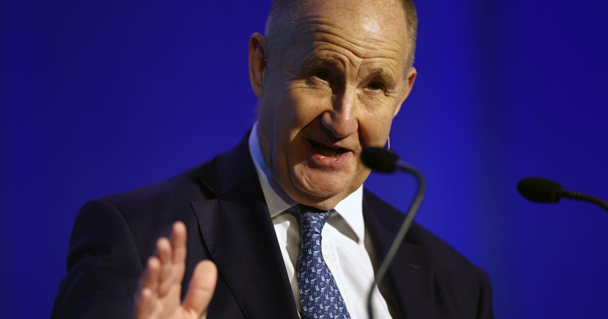 Tory chair defends Jenrick over ‘white face’ comment – POLITICO