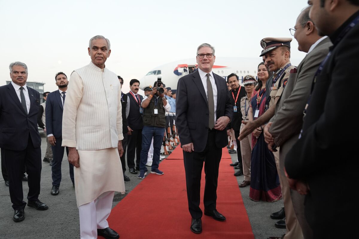 Starmer Resists Demands for More Visas for High-Skilled Indians