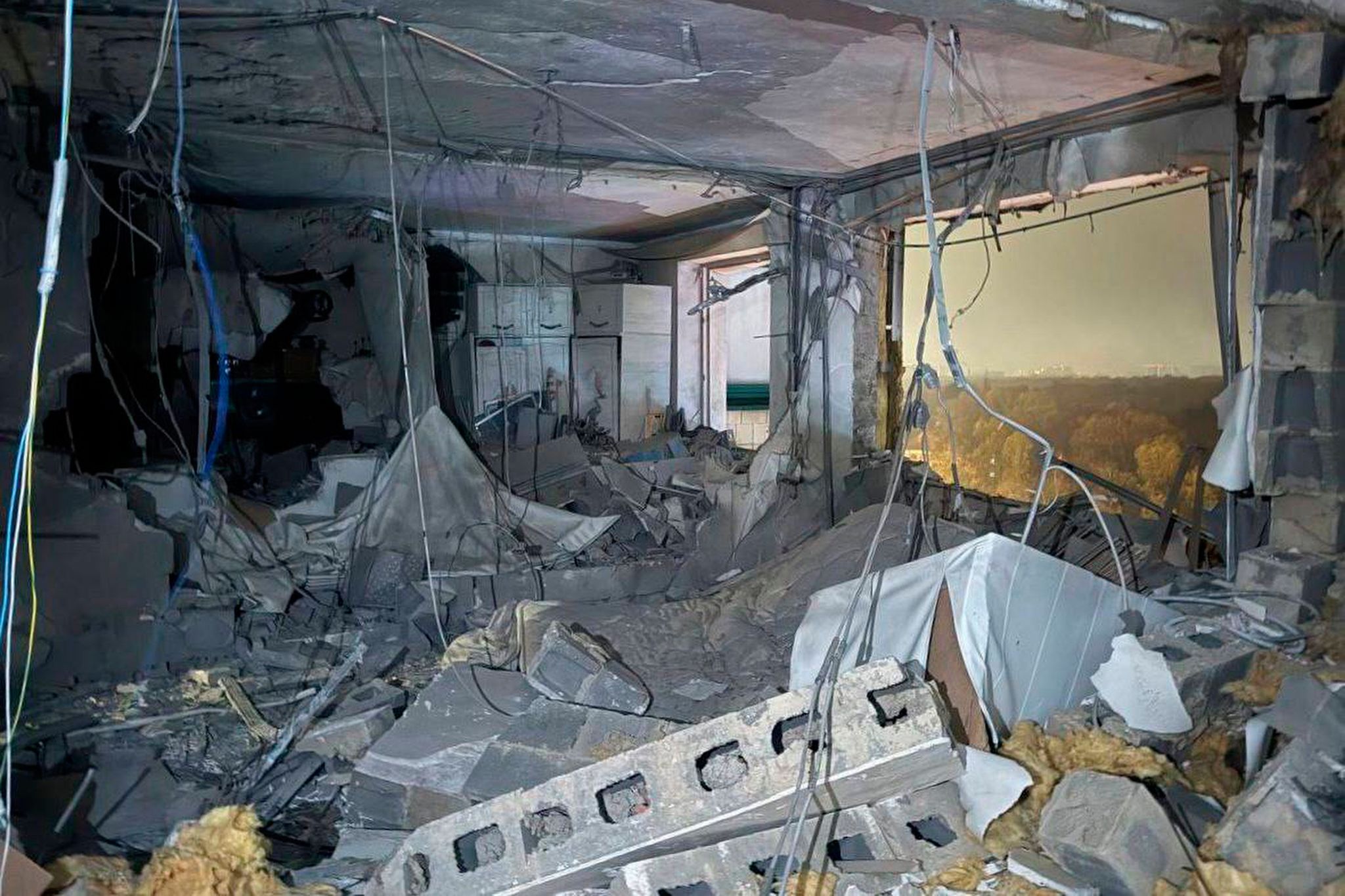 Zelenskyy to meet European leaders in London for talks on military aid for Ukraine