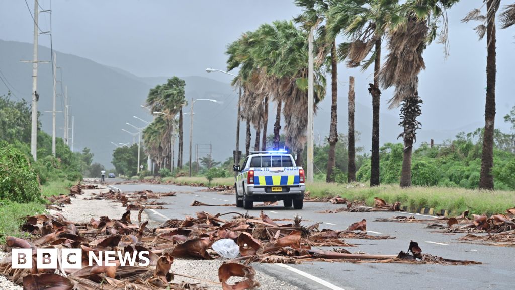 Jamaica wakes to no electricity and destruction after Hurricane Melissa