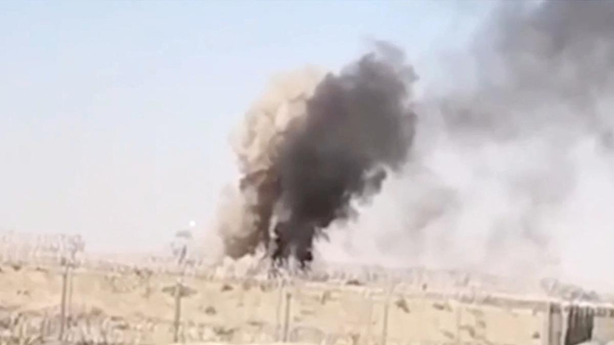 Kabul accuses Pakistan of resuming air strikes, killing 10