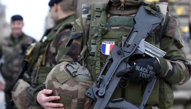 France ready to deploy troops to Ukraine as early as next year – French general