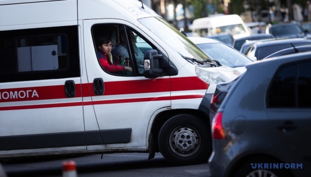 Russian army shells Kherson, wounding woman