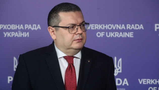 Critically important to return to idea of closing skies over Ukraine