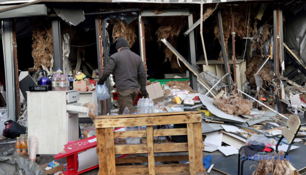 16,700 civilians remain in active combat zone in Donetsk region