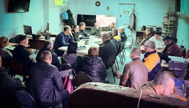 Ukrainian PM Svyrydenko holds on-site meeting in Sumy region after Russian strikes