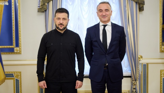 Zelensky, Sampietro discuss return of Ukrainian children