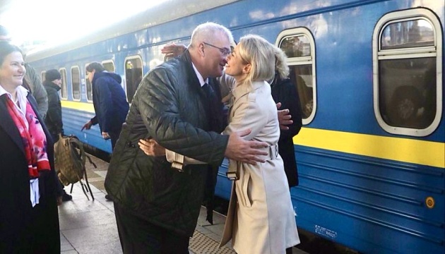 EU foreign policy chief arrives in Kyiv