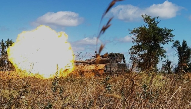 190 combat clashes on front lines over past day