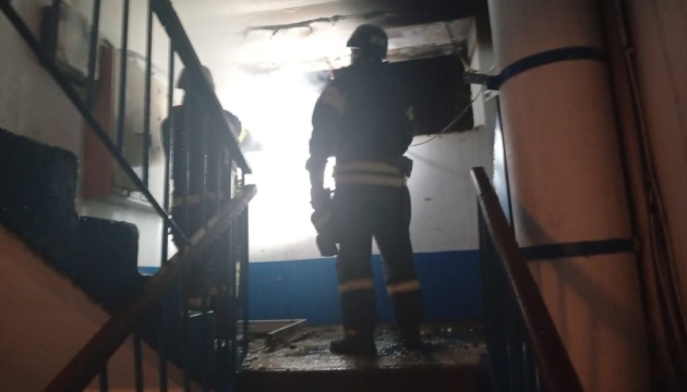 Drone attack causes fire in five-story building in Dnipropetrovsk region