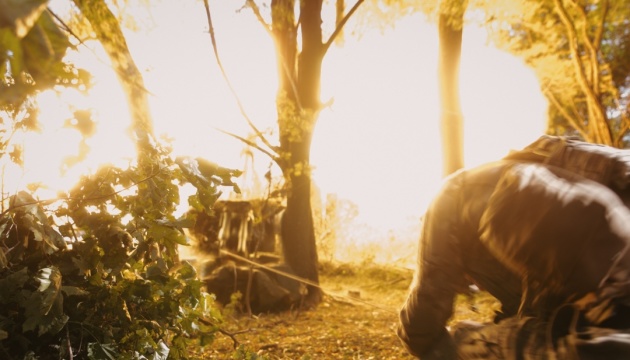 Marines show how they evacuated soldiers from encirclement using armored vehicle