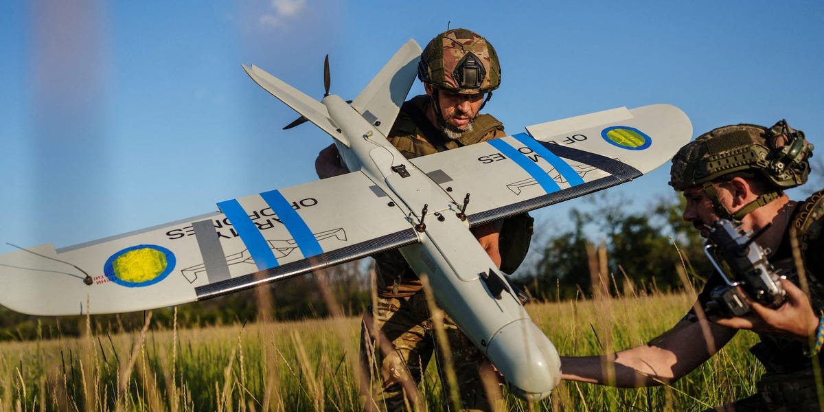 Ukraine’s Electronic Warfare Fight Means Drone Pilots Must Sort Safe Paths