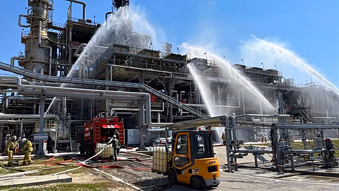 Ukraine's long-range strikes cut Russia's oil refining capacity by 20%, Zelenskyy says