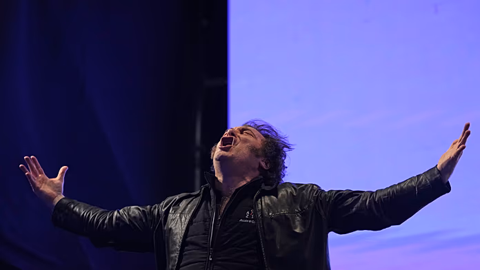 Milei celebrates victory in Argentina’s elections: “I am the king of a lost world”
